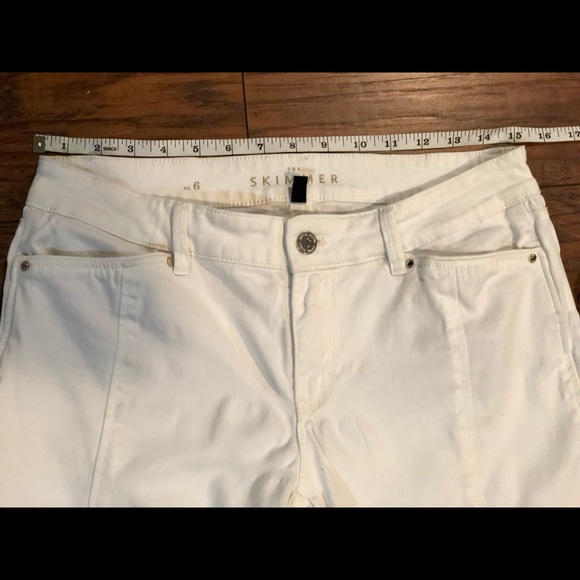 WHBM Silver Studded White Skimmer Pants - Picture 12 of 13